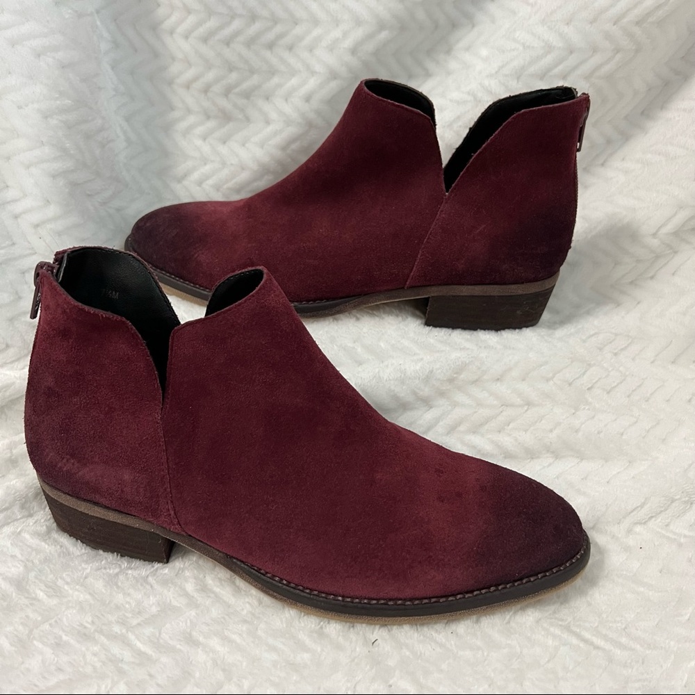 Van Eli Maroon Leather Suede Booties Rounded Toe Zipper Up Back Women’s size 7.5